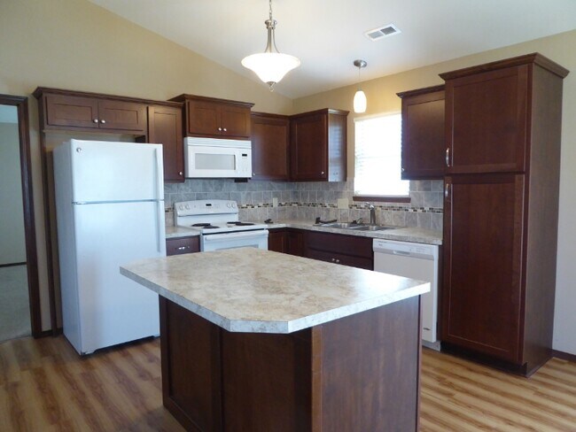 Foto del edificio - 1236 Lazy Creek Ct