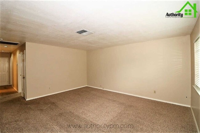 Building Photo - 6768 Reflection St