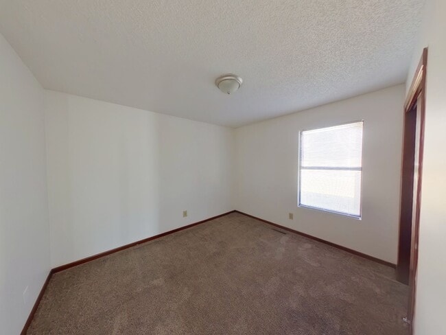 Building Photo - 3239 S Illinois St