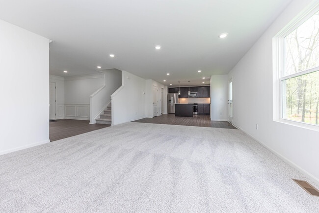Building Photo - 9268 Hemlock Ln