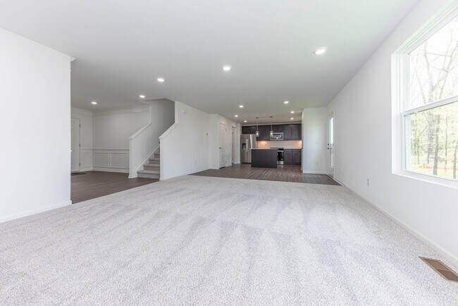 Foto del edificio - 9268 Hemlock Ln