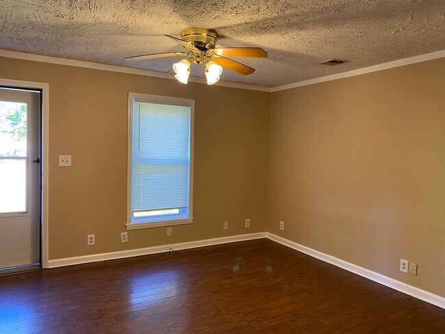 Foto del edificio - Quick Access to Post! Cute 2 bedroom 1 Bat...