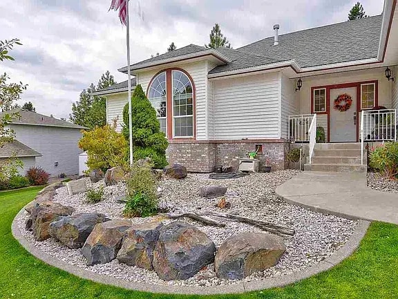 Front Entrance - 5711 N Hermosa Ct