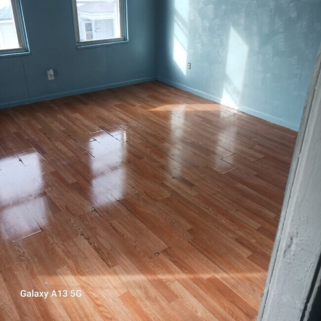 Foto del edificio - 1006 Victoria Ave