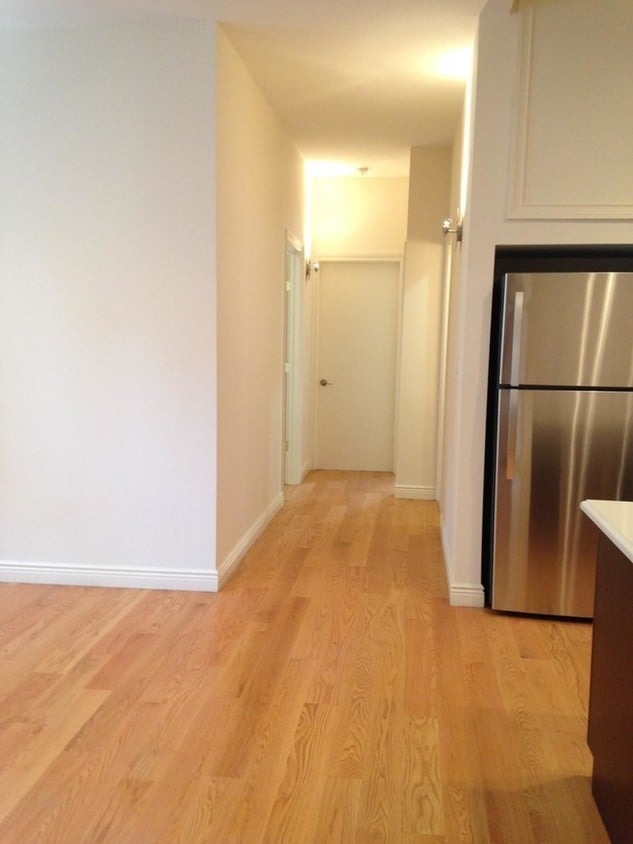 Building Photo - 145 East 82nd Street