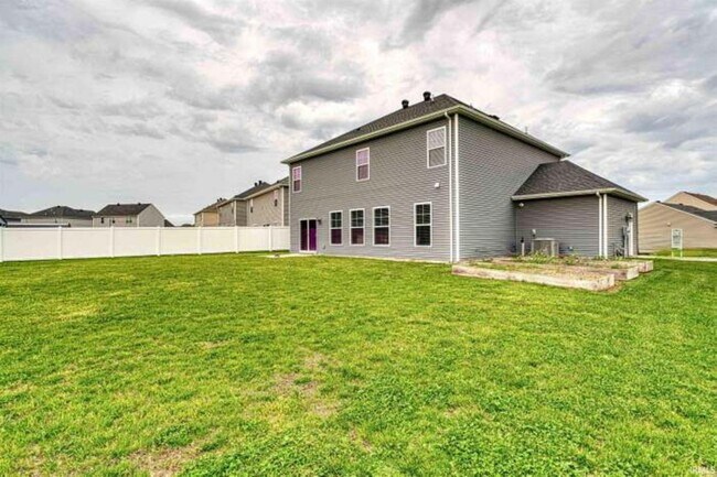 Foto del edificio - 5783 Brookstone Dr