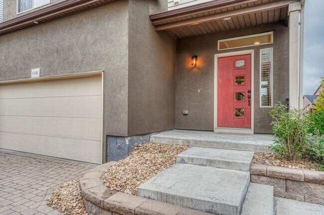 Foto del edificio - 5 Bed 3.5 Bath Meadows Home