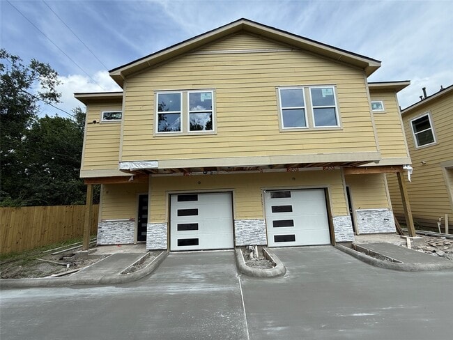 Building Photo - 3537 Alderfer St