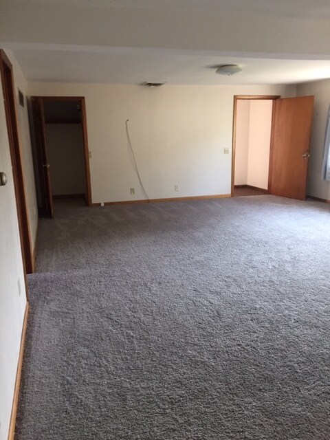 Building Photo - 105 Downey St