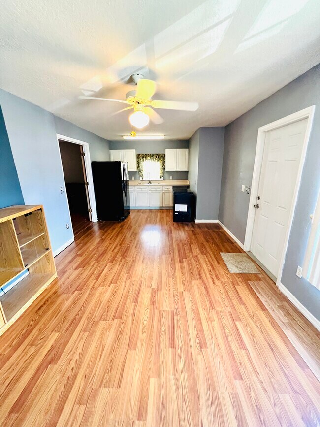 Building Photo - 101 Coco Plum Dr