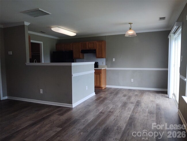 Building Photo - 7302 Woodbourne Ln