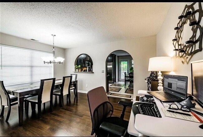 Foto del edificio - 2807 Crest Ridge Way SW