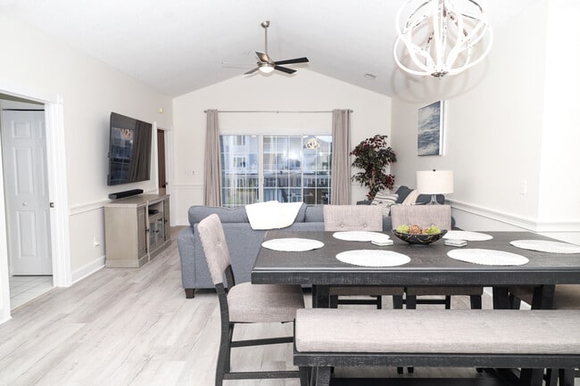 Foto del edificio - 4834 Carnation Cir