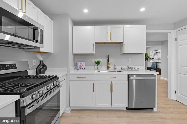 Foto del edificio - 1324 Potomac Heights Dr