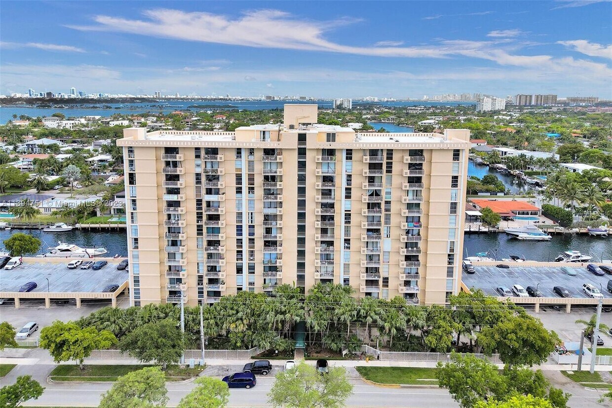 2350 NE 135th St Unit 1207, North Miami, FL 33181 Condo for Rent in