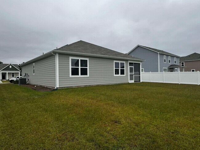 Building Photo - 5175 Yellowstone Dr