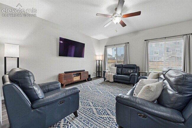 Building Photo - Beautiful 5 Bed + Office Home with 3-Car Garage in Desirable Lorson Ranch!