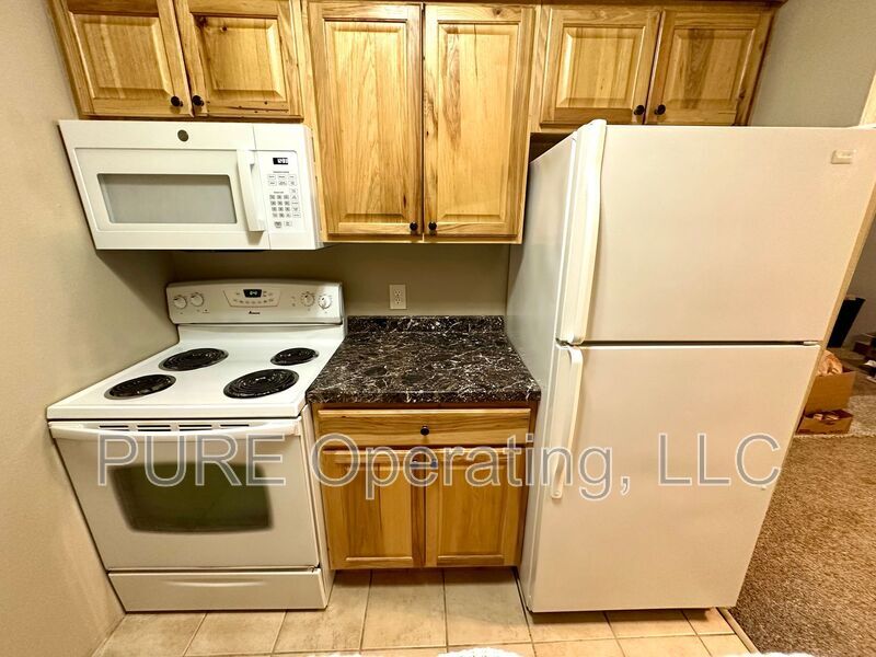 Primary Photo - 303 Ebaugh St