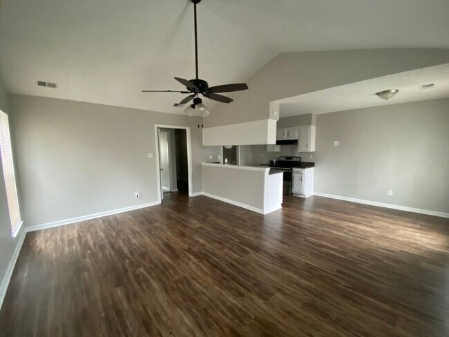 Building Photo - 3780 Southbrook Dr Horn Lake, MS 38637