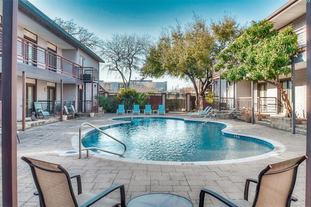 Foto principal - 2722 Knight St