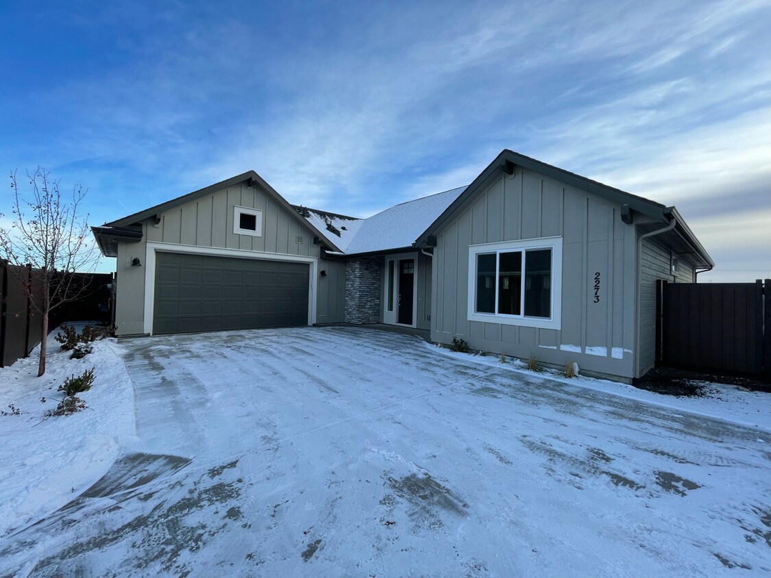 2273 E Valensole St, Meridian, ID 83642 House for Rent in Meridian, ID