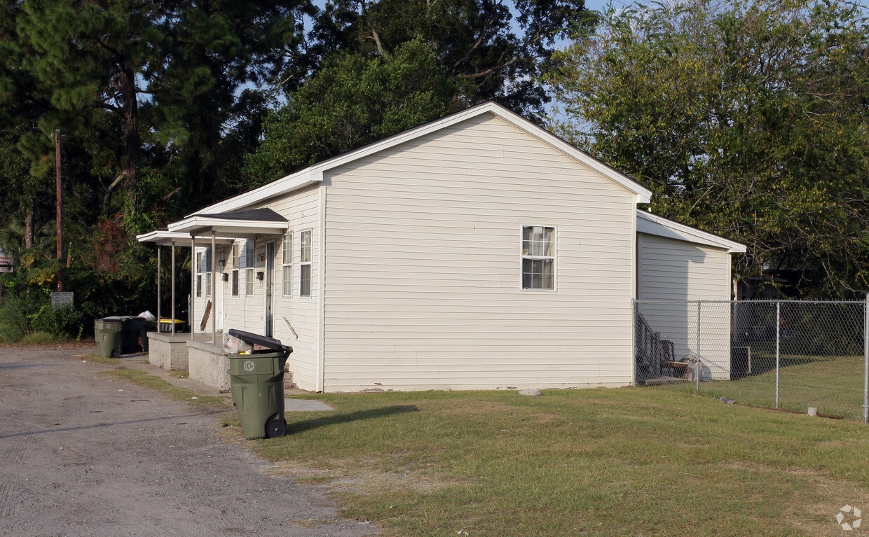 Building Photo - 511 Amaranth Ave