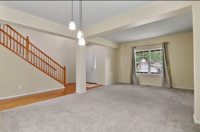 Building Photo - 20734 E Peakview Pl