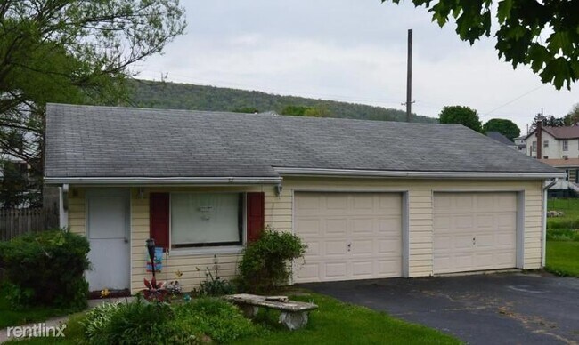 Building Photo - 3 br, 2 bath House - 4672 Cove Mountain Rd.