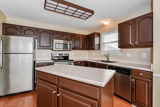 Foto del edificio - 121 Tracy Ridge Blvd