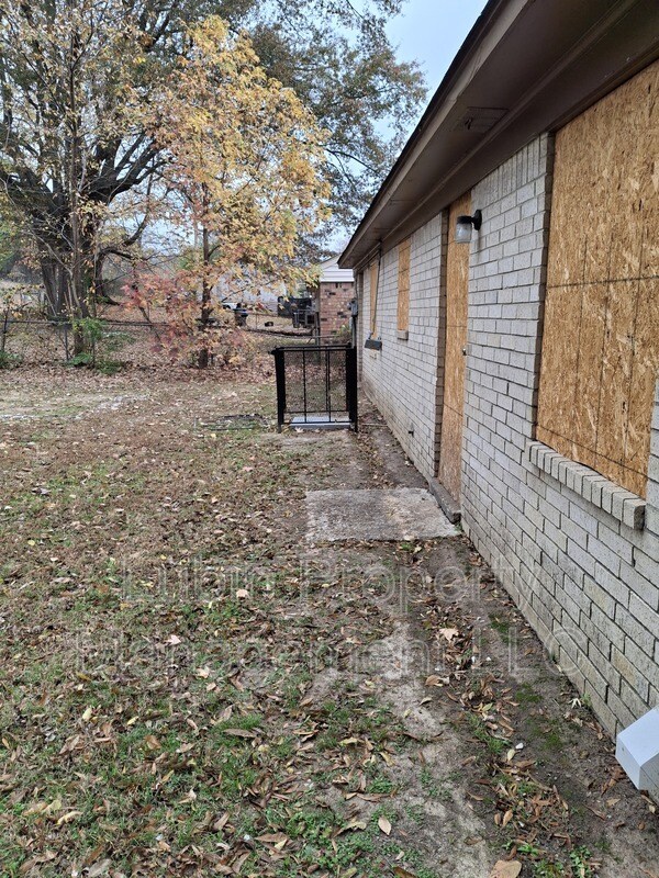 Foto del edificio - 1221 Tahoe Rd