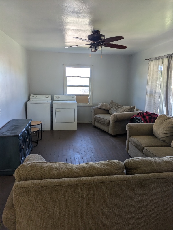 Building Photo - 589 W 200 N