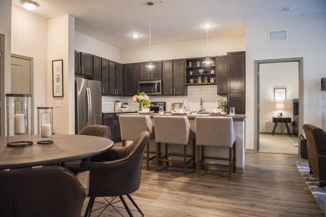 Foto del edificio - The Ironwood Apartment Homes