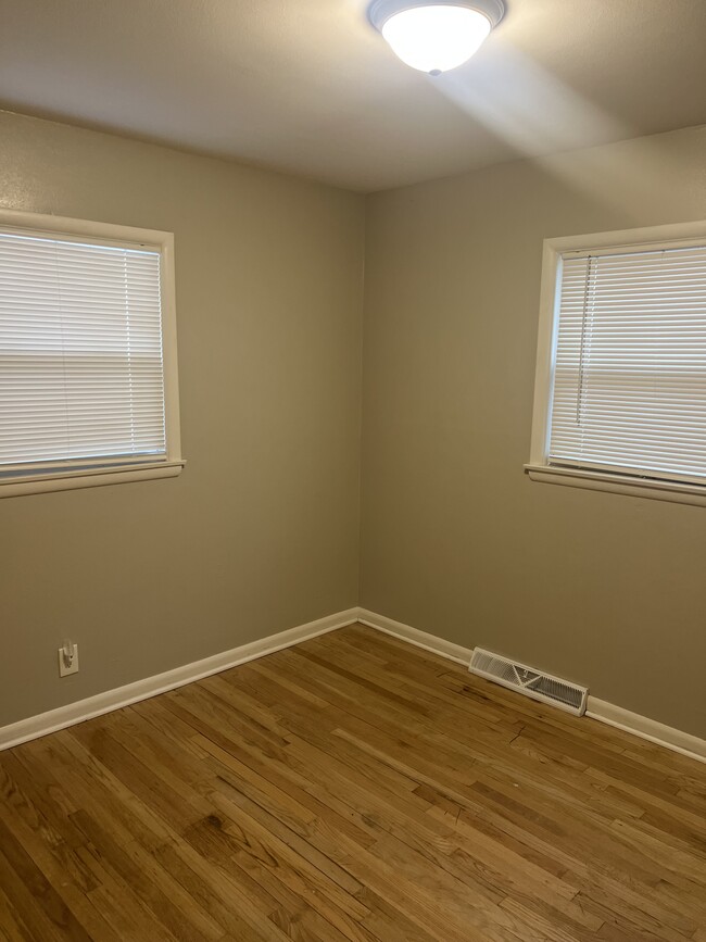 Foto del edificio - 4401 N 38th St