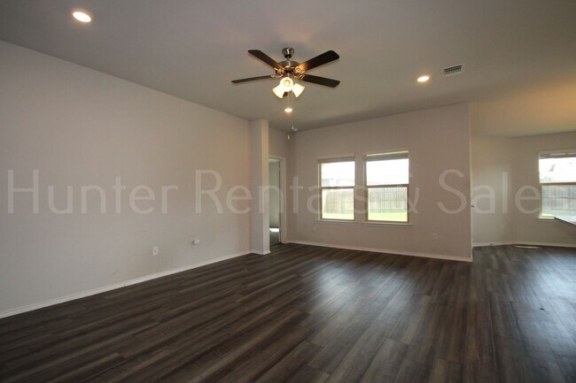 Building Photo - Upgraded Comfort in a Prime Temple Location