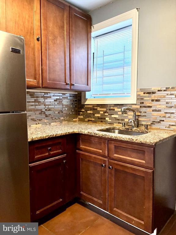 Foto principal - 4415 Brown St