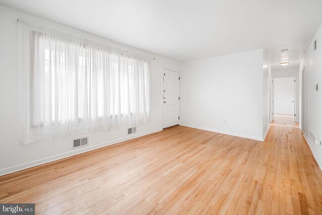 Foto del edificio - 302 18th Ave