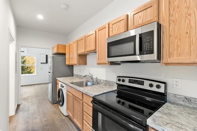 Foto del edificio - 50 R Maplewood Ave