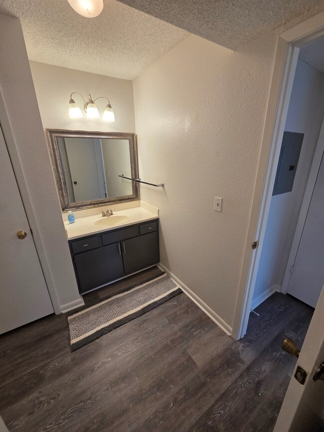 Building Photo - 3550 Sable Palm Ln