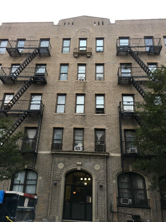 Primary Photo - 3078 34th St