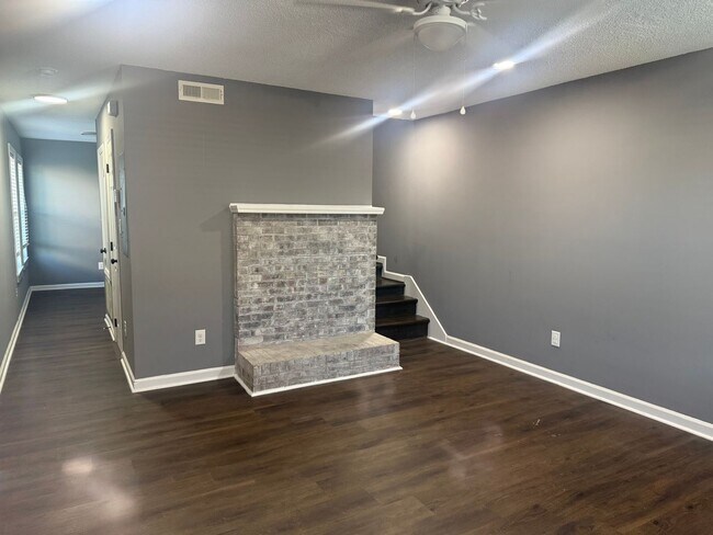 Foto del edificio - 3610 Chase Rd NW