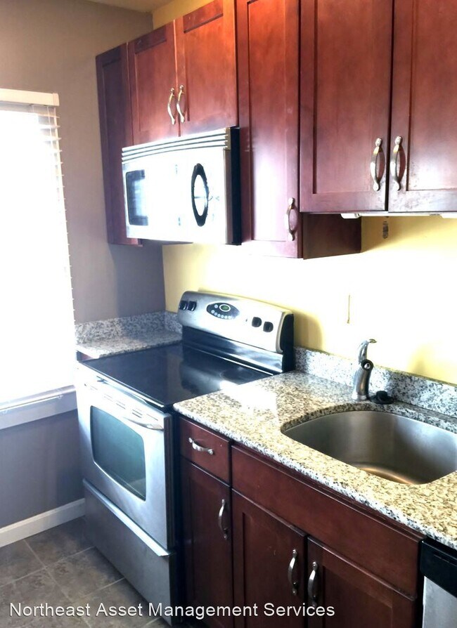 Building Photo - 1 br, 1 bath House - 137 W 9th St Unit 2