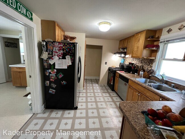 Building Photo - 3 br, 1 bath House - 2304 Clark Street