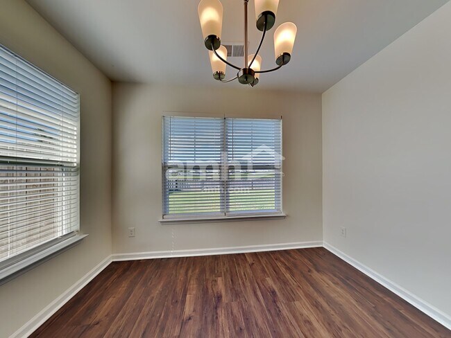 Foto del edificio - 129 Charlesfort Way