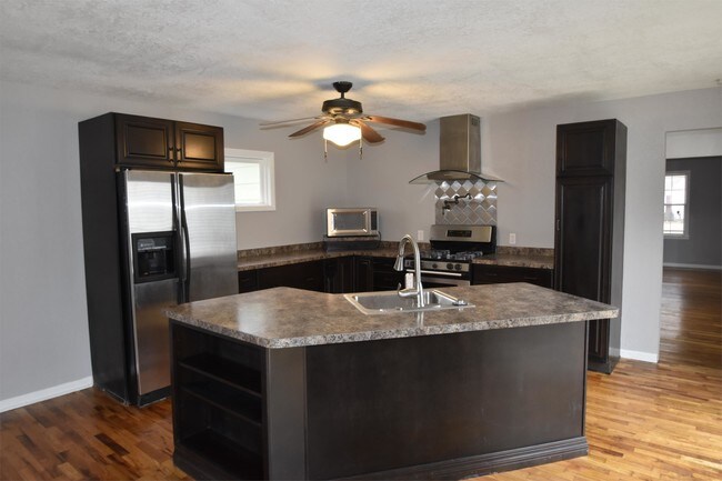 Foto del edificio - 7708 Oak St