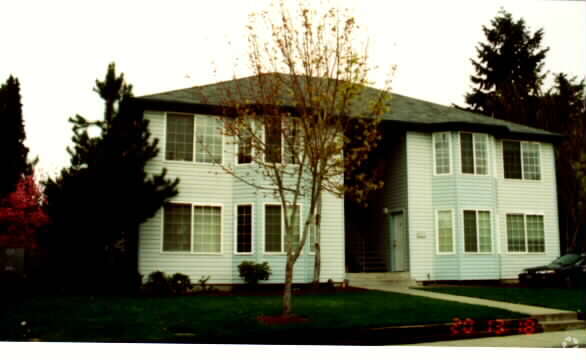 Primary Photo - 230 Garden Ct