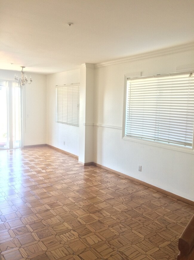 Foto del edificio - Southridge 4bed 2bath Beauty!