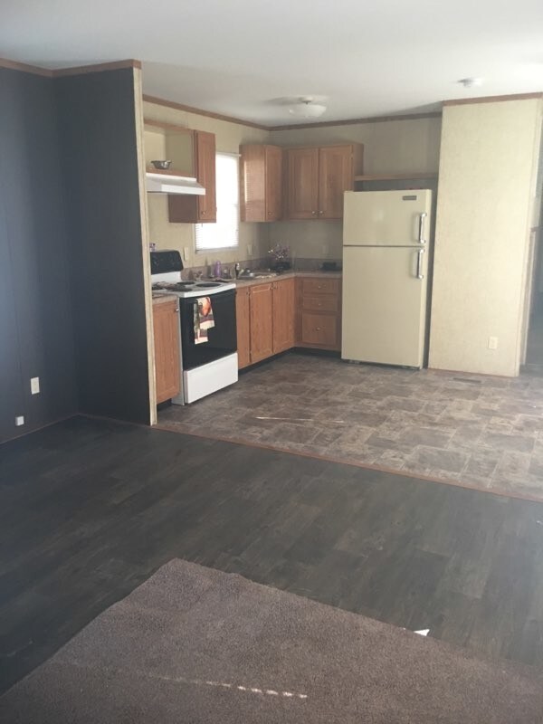 Building Photo - 4831 Bade Dr