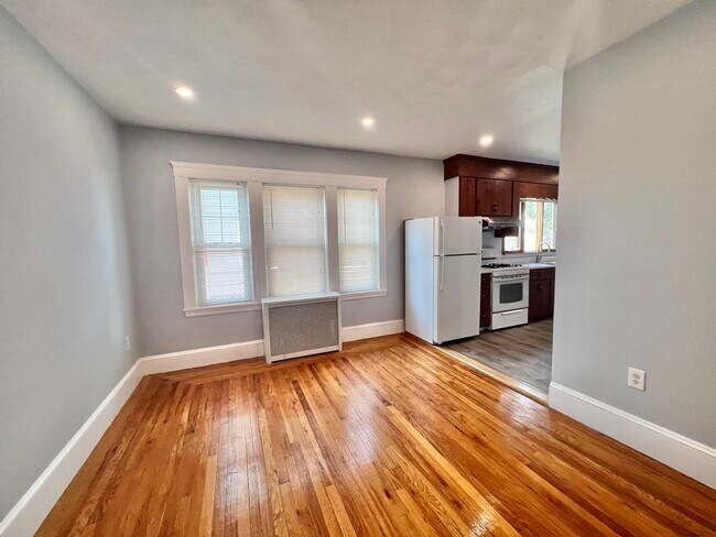 Building Photo - 135 Fayette St