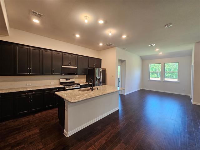 Foto del edificio - 1005 Baybrook Ln