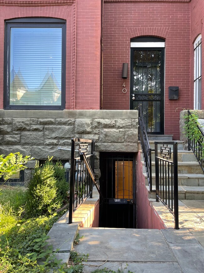 Building Photo - 40 Q St NE